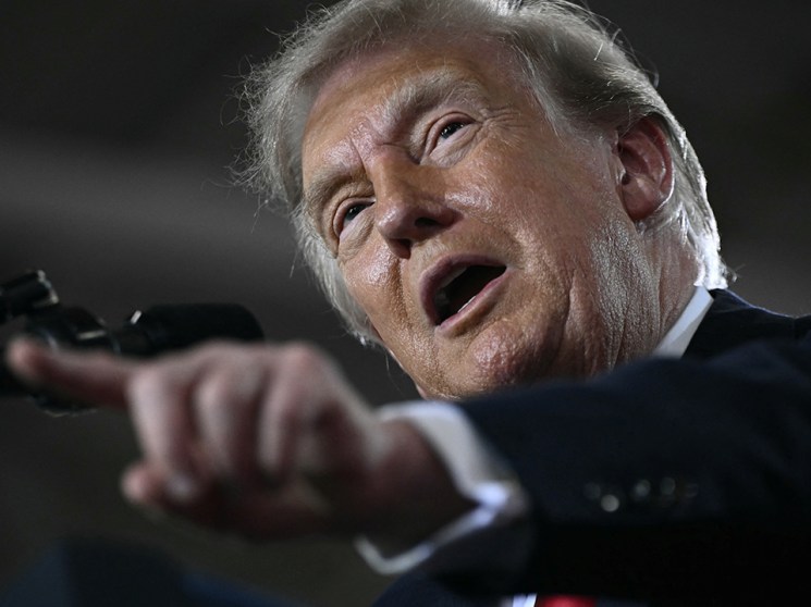 Wargames: How Democrats are preparing as Trump threatens to meddle in the midterms