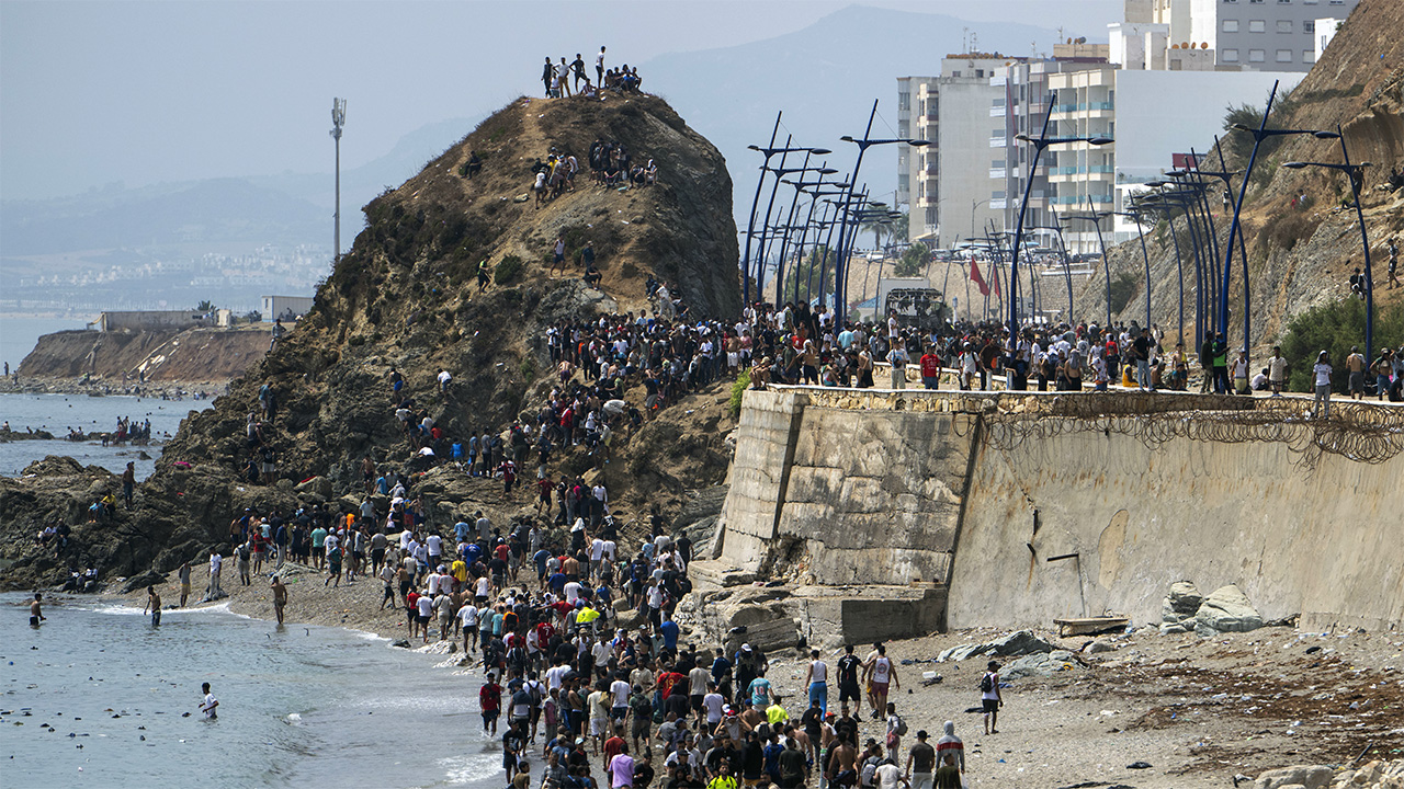 The EU praises Spain for its ‘immediate and efficient’ response to the Ceuta migrant crisis