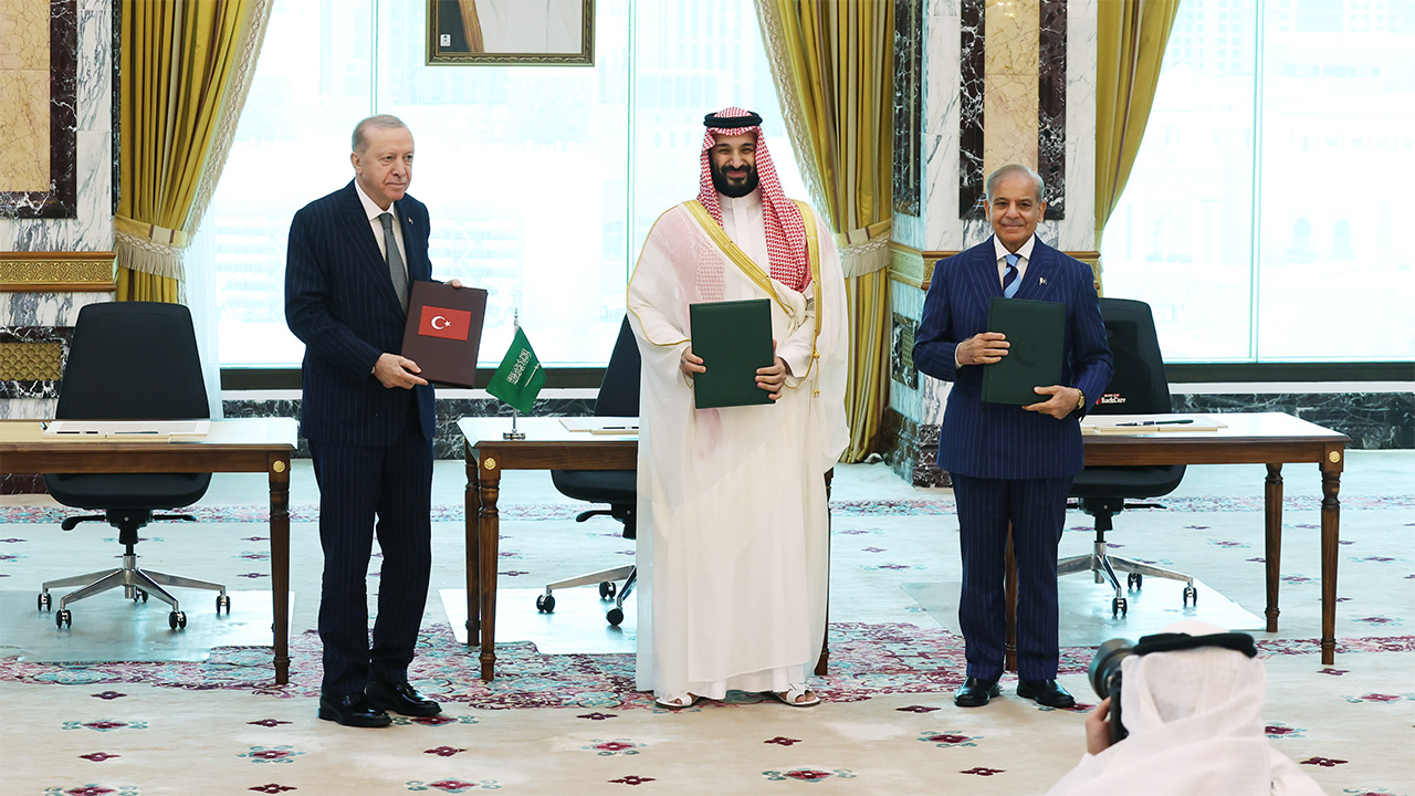 How big of a deal is the Saudi Arabia, Turkey and Pakistan defence deal?
