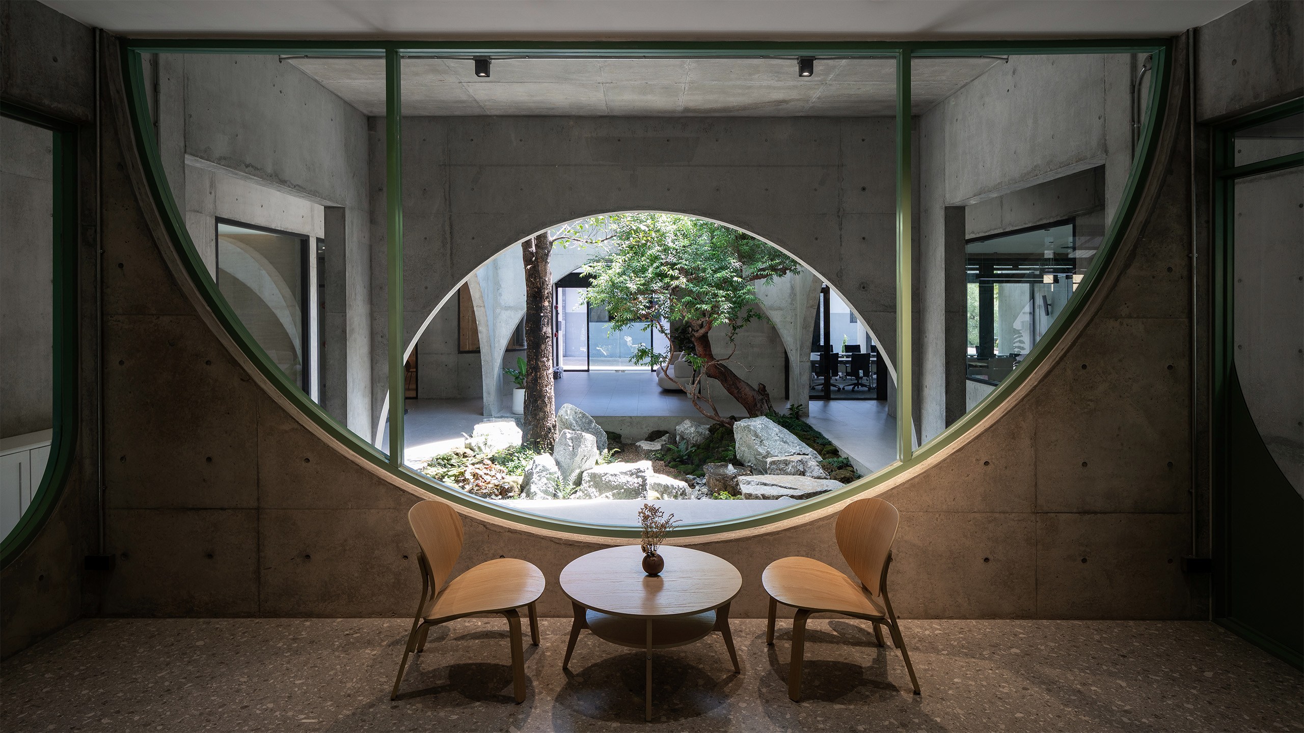 What makes a healthy workspace? At Novolife’s Bangkok HQ, blurring the line between office and outdoors goes a long way