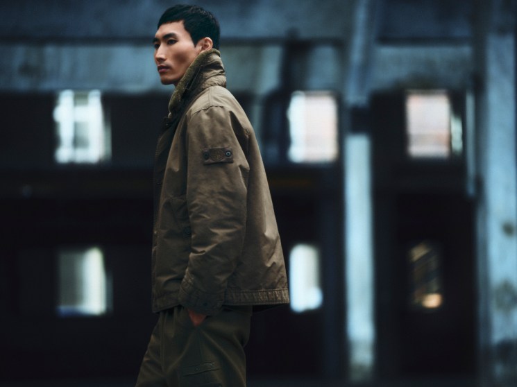 Stone Island Ghost: Infinite space