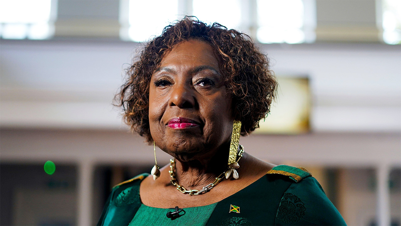 Why is Jamaica asking the United Kingdom for $10bn (€8.6bn)?