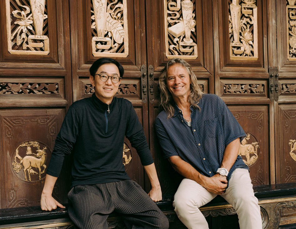 American entrepreneur Brian Linden (right) with Linden Centre CEO Yujiang Mou