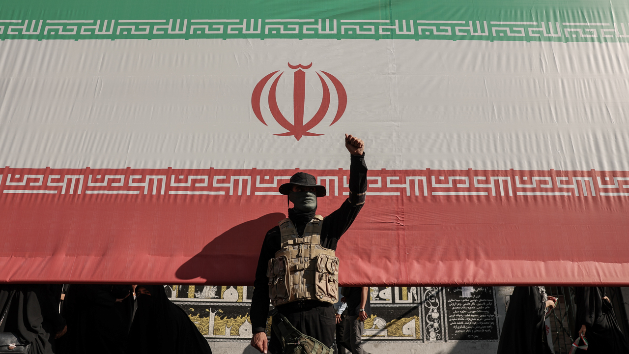 A diplomacy push to end Iran’s conflict, the Russian election and London Fashion Week