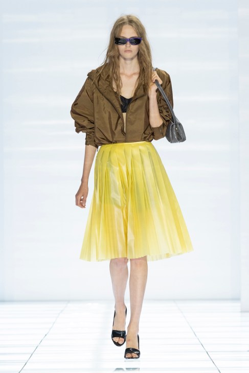 Prada Donna SS27_019