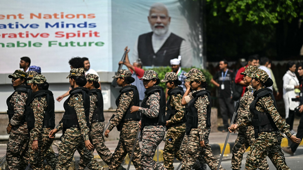 Protests in New Delhi: Is Modi now facing an insurmountable political crisis?