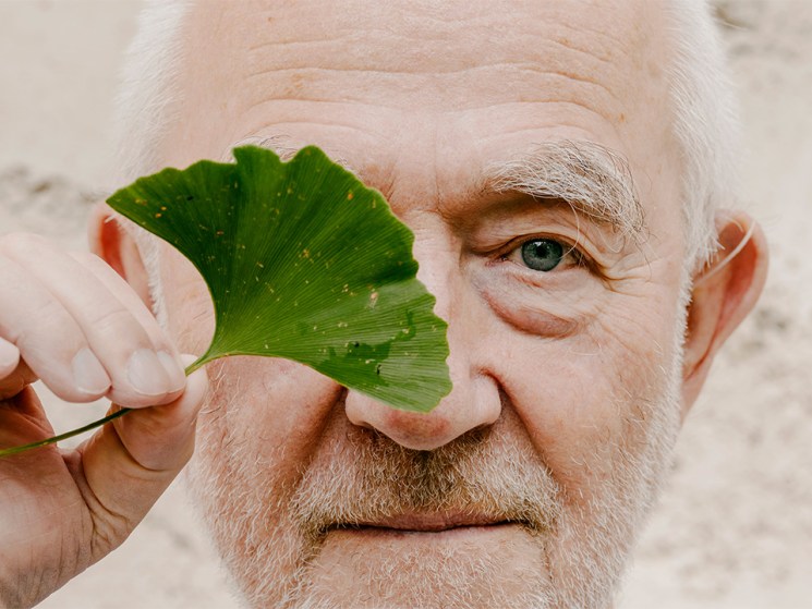 Monocle’s new ‘Design Directory’ with Peter Zumthor. Plus: Clara Krzentowski on design fair Pad London