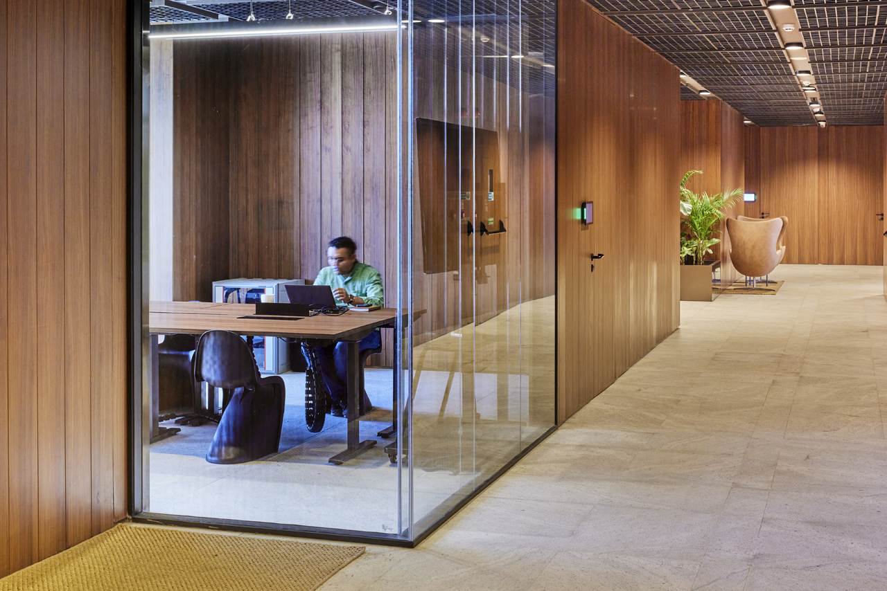 Godrej CGR Gurugram, Delhi, India. Architect Foster + Partners.