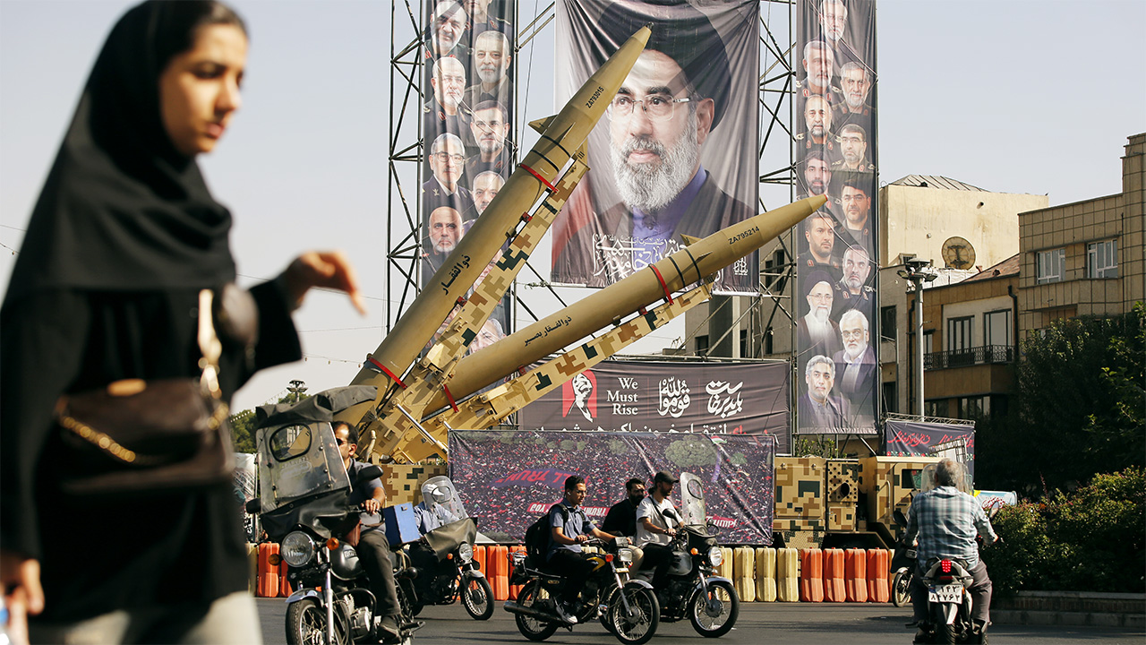 Iran and the US trade peace proposals and the government sets you up on a date