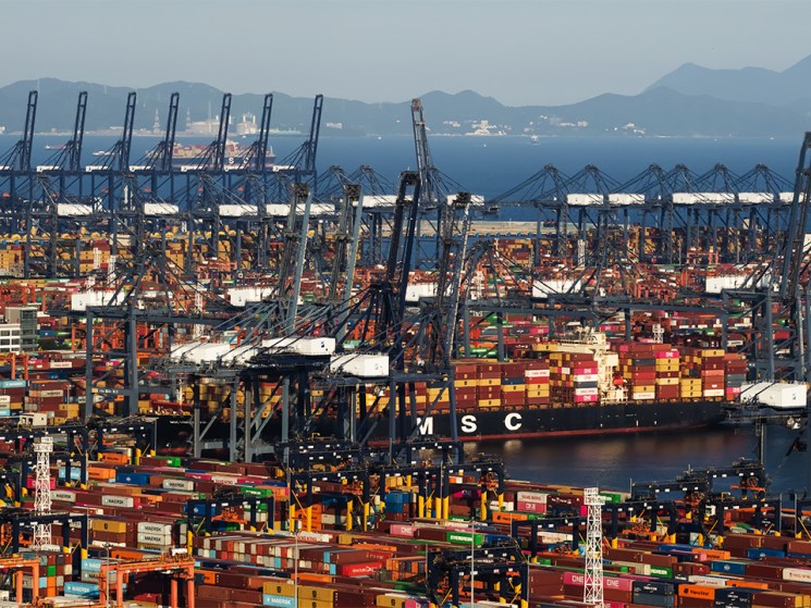 How are wars changing the future of global shipping?