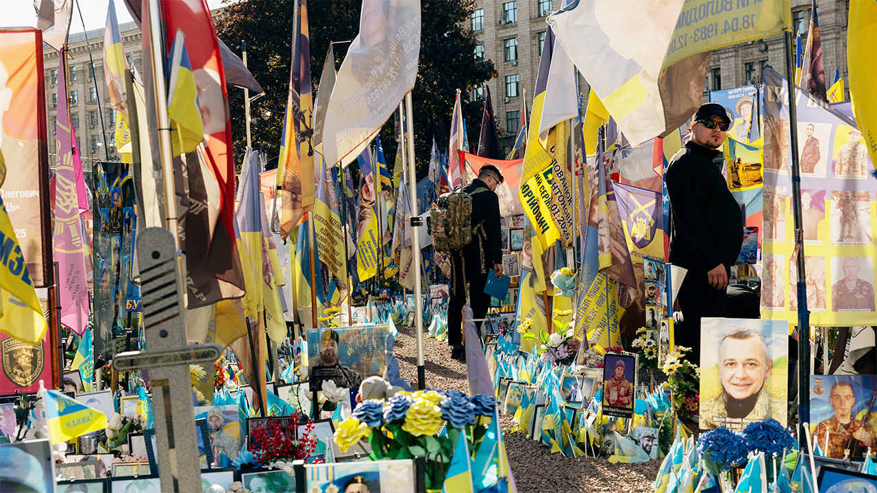Stories from the Ukraine war and 25 years since the grounding of Swissair