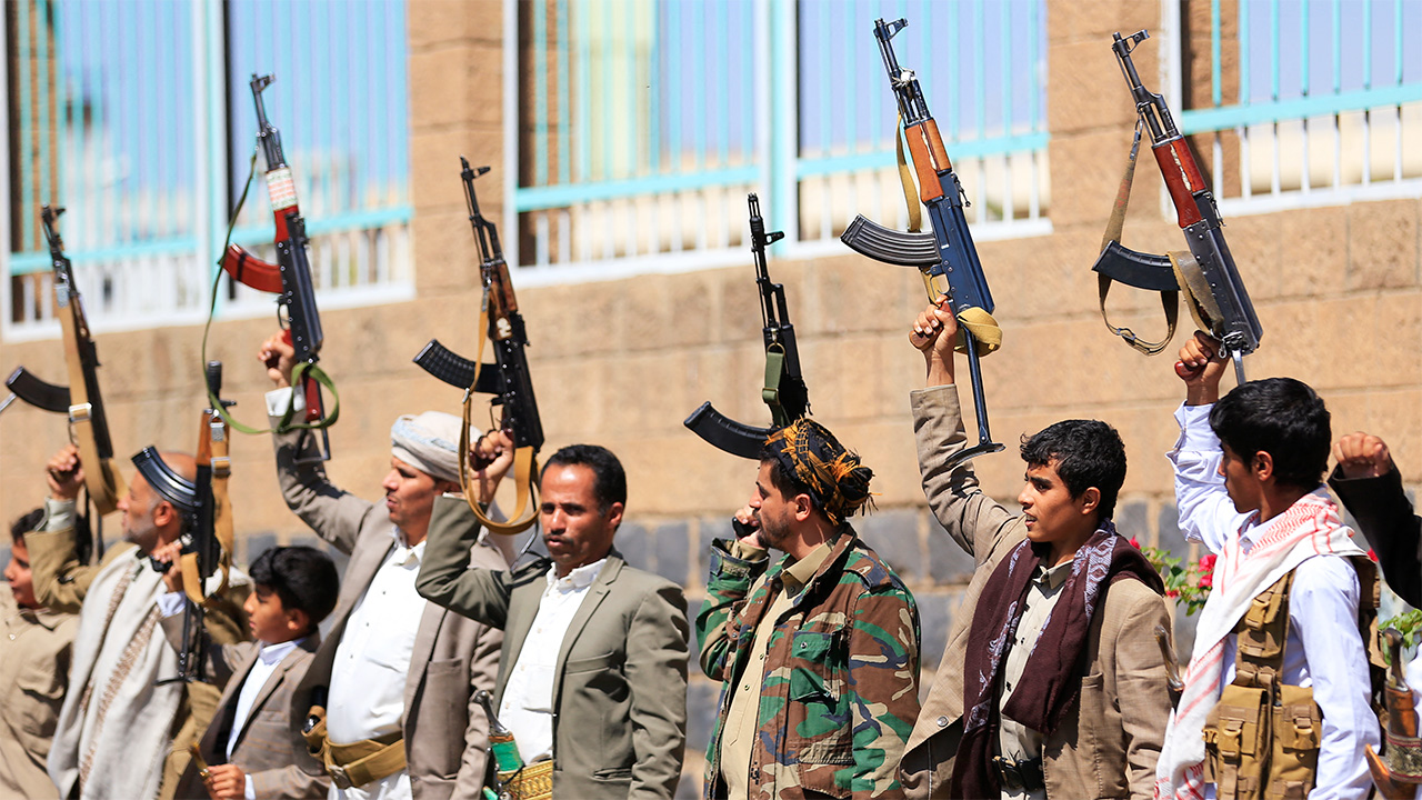 Houthis claim Riyadh attacks and Italy approves controversial electoral-reform law