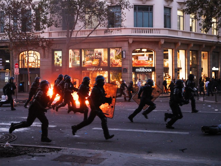 Ablaze with more protests: France is in a vicious cycle that the state struggles to break