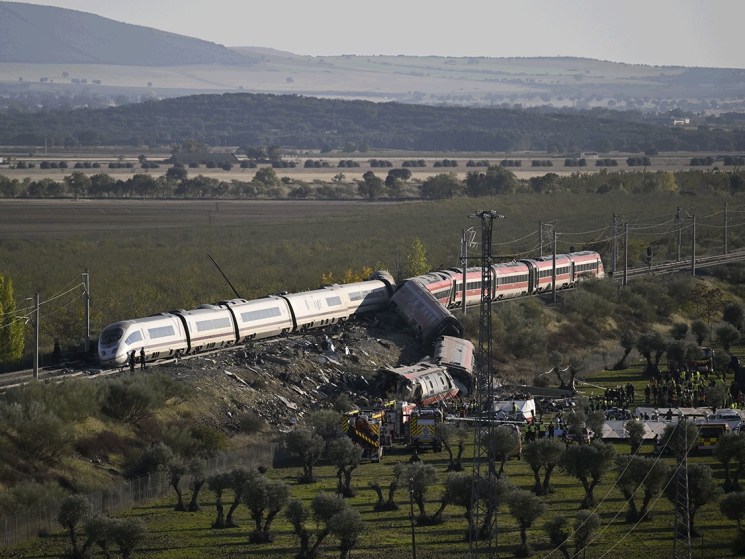 A photograph of the fatal train crash in Spain, October 2026