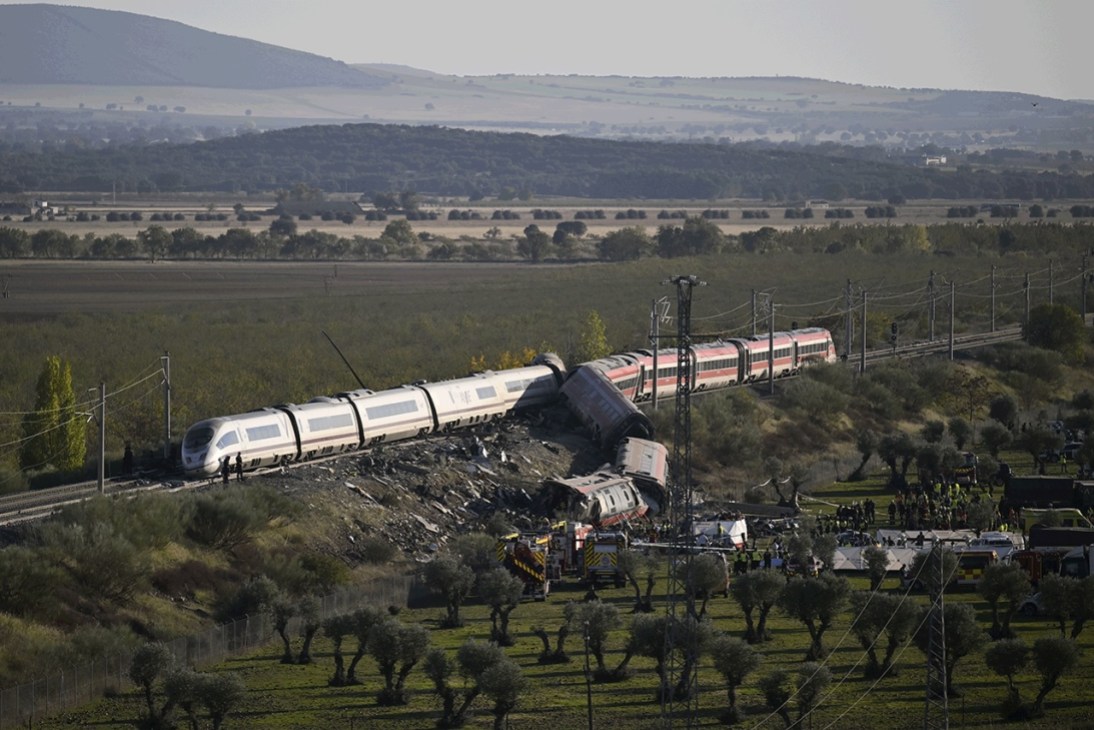 A photograph of the fatal train crash in Spain, October 2026