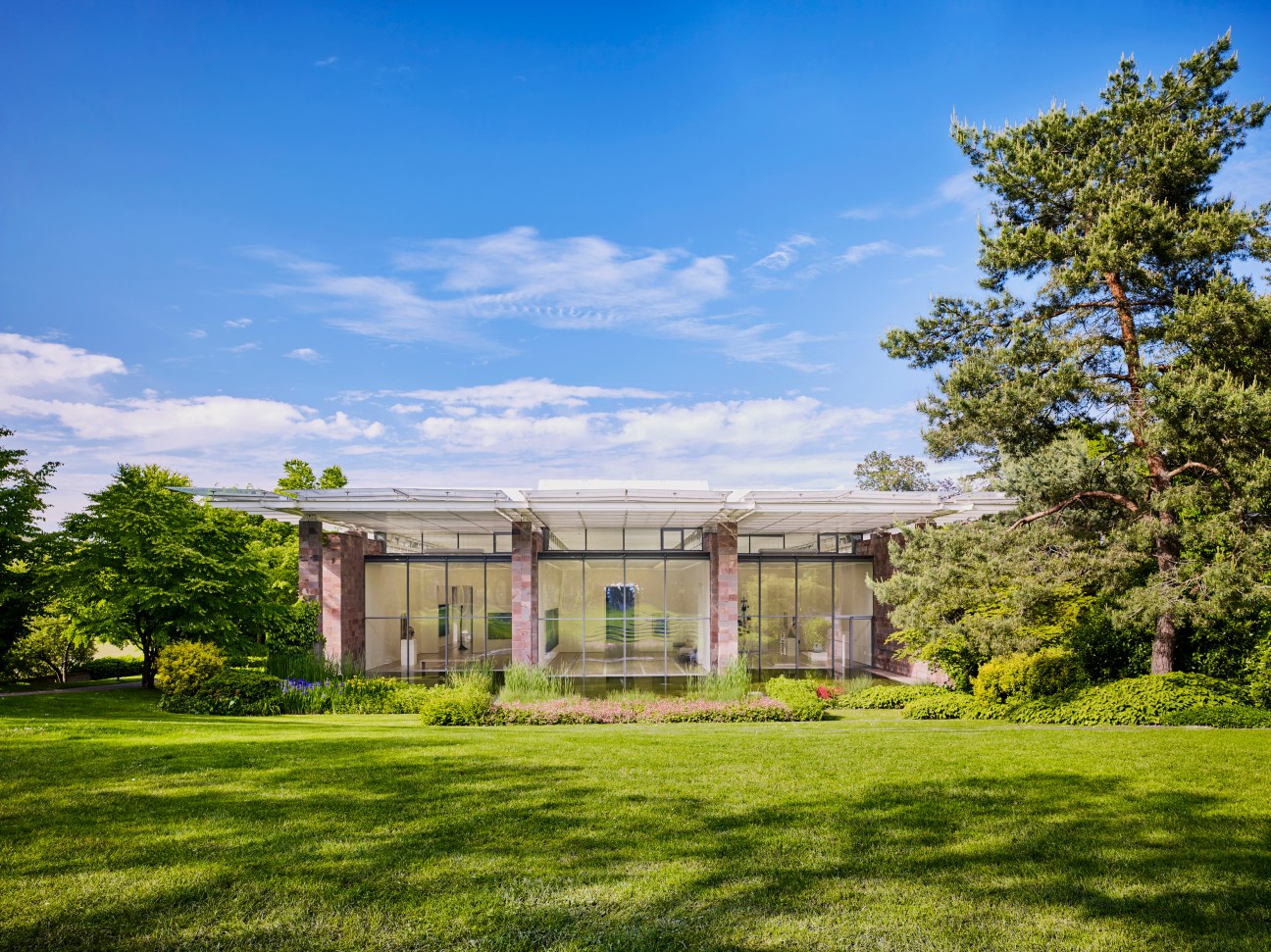Exterior of Fondation Beyeler