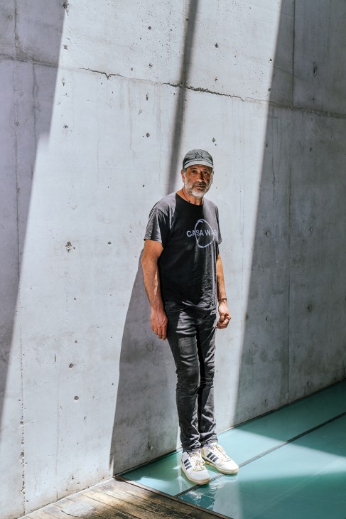 Exterior of Sabino 336 gallery designed by Alberto Kalach in Mexico City