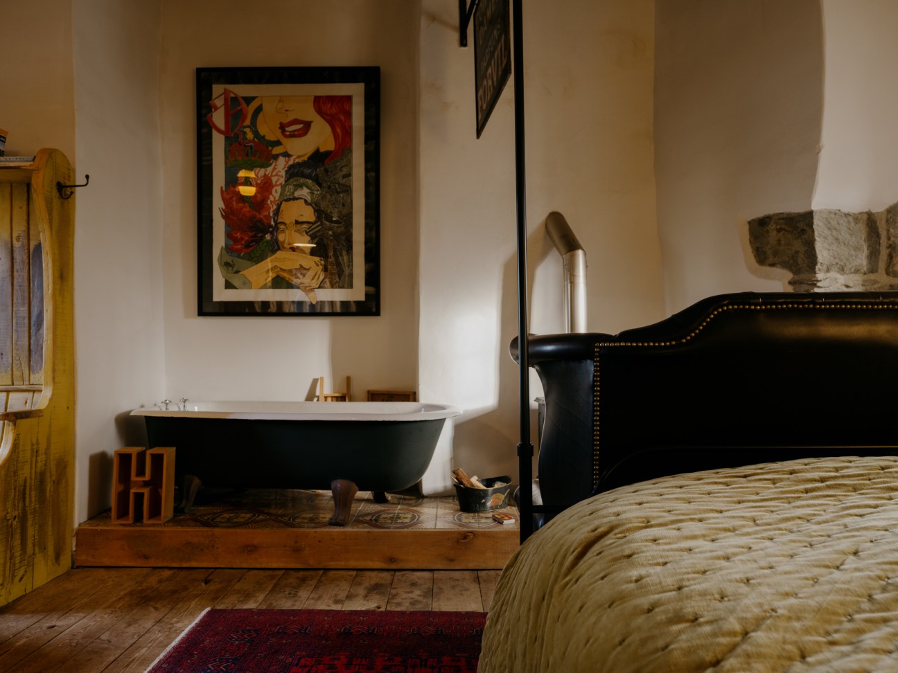 Guest bedroom at Kilmartin Castle
