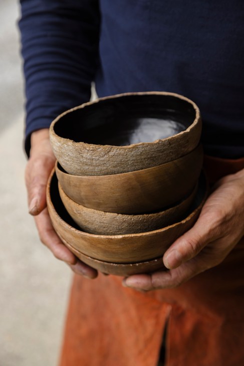 Lacquered bowls by Mokushikkou Tokeshi