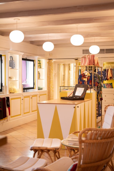 Il Pellicano boutique interior