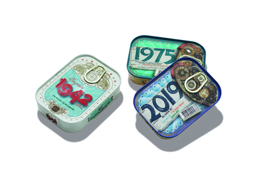 Portuguese canned fish products from O Mundo Fantástico das Conservas Portuguesas displayed against white background.