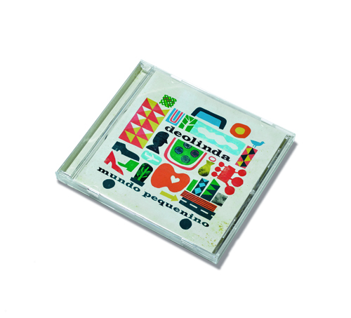 CD album by Portuguese band Deolinda with colorful geometric design on case