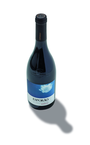 Esporão wine bottle with cloud-themed label by photographer Duarte Belo