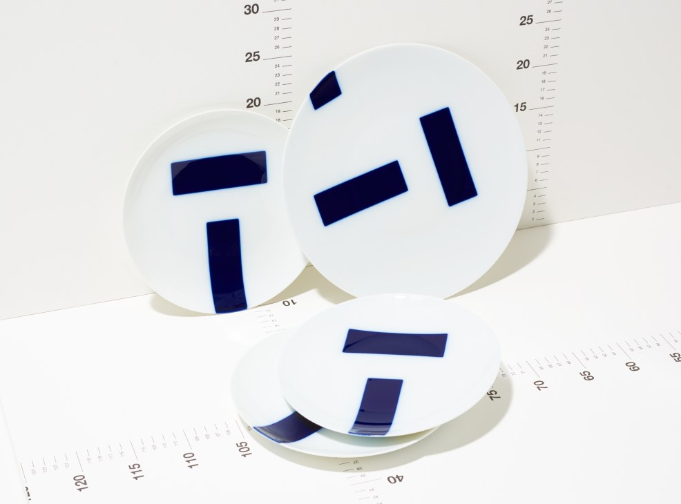 Blue Notes plates by TH Manufacture featuring staccato jazz-inspired patterns on Limoges porcelain.