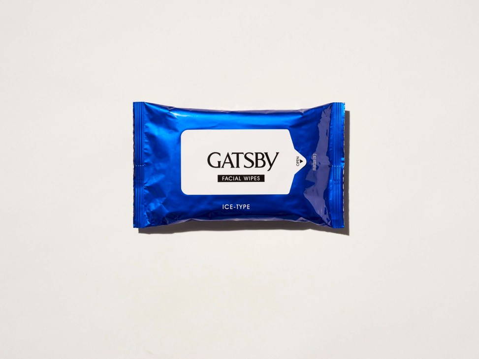Gatsby Ice-Type facial wipes packaging in blue, a cooling product for men.