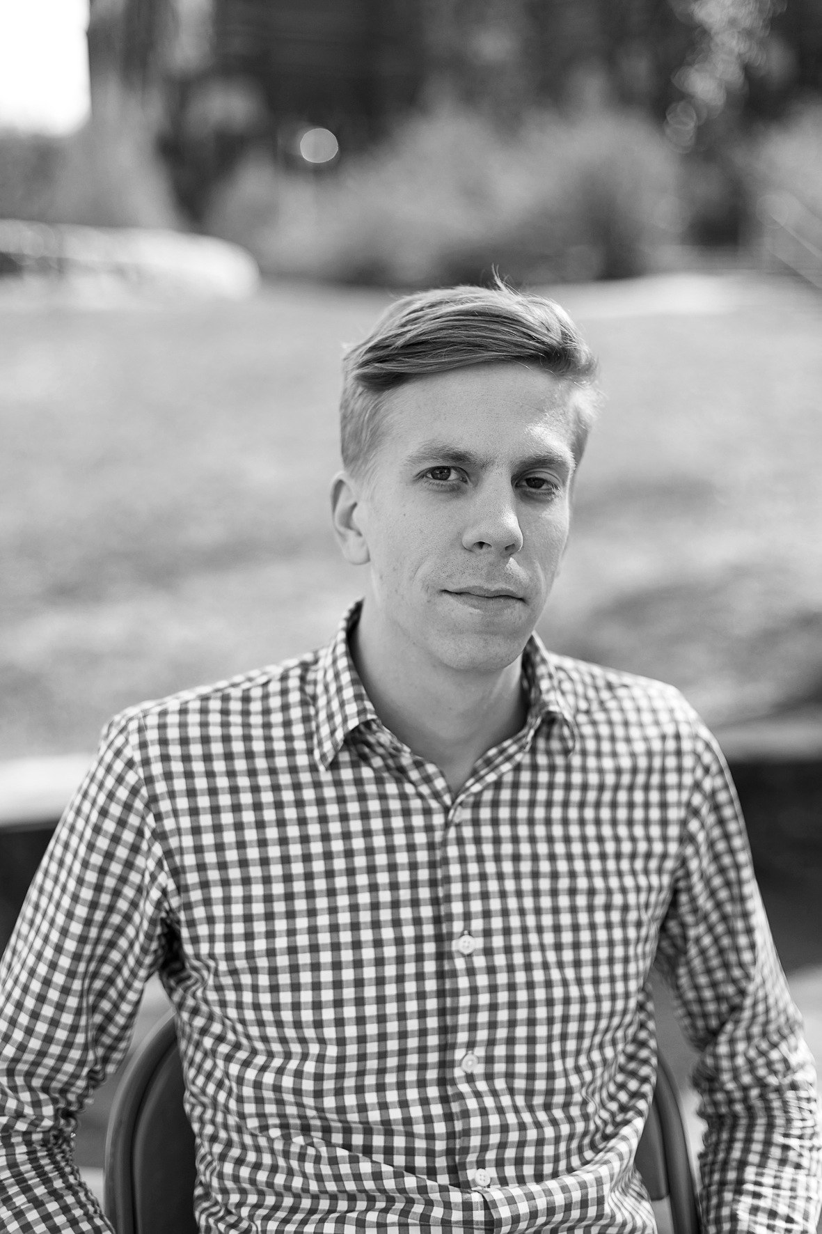 Black and white portrait of Simo Vassinen, a Finnish writer and breakdancer.
