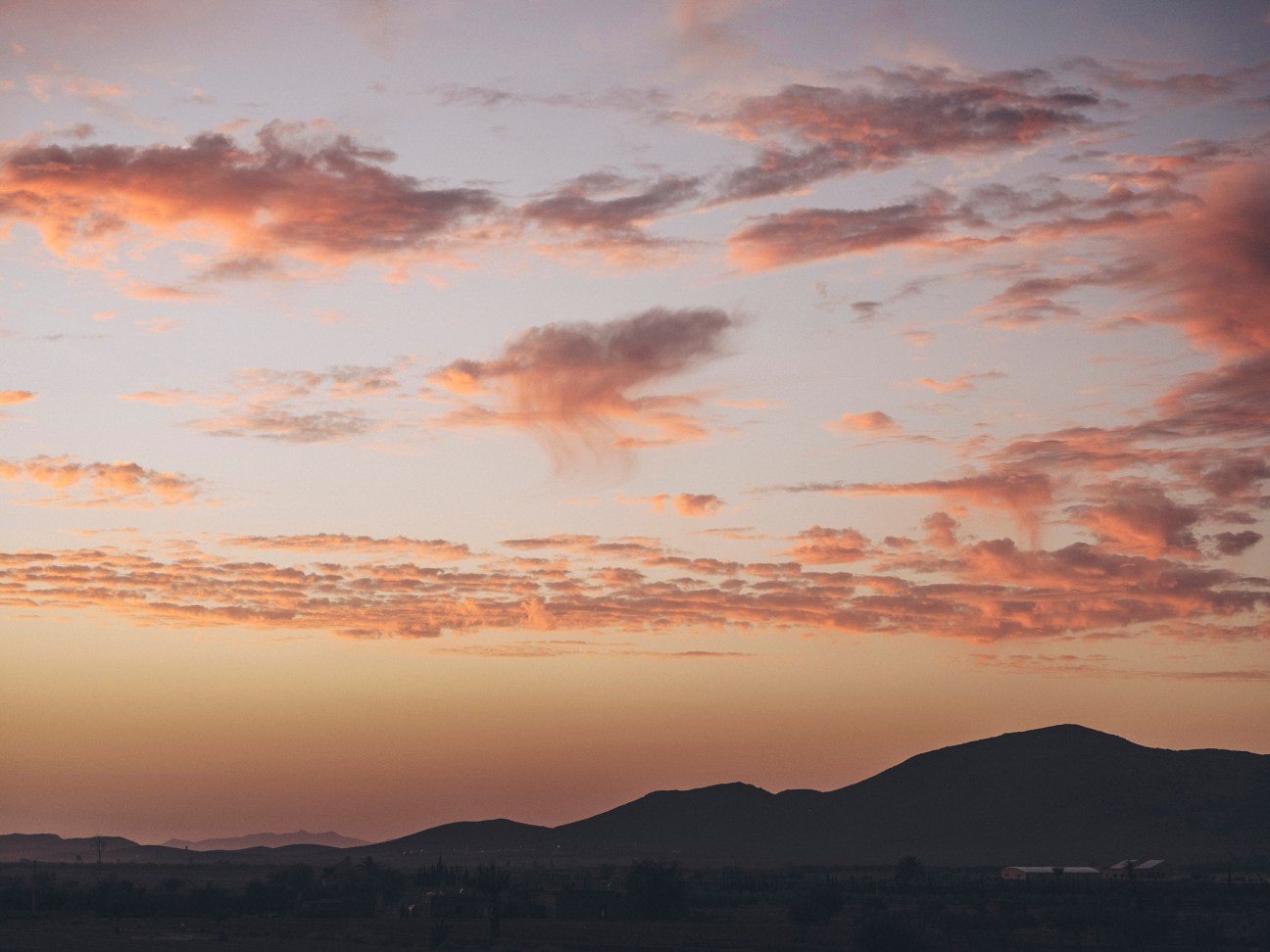 Dusk sky view over Farasha Farmhouse