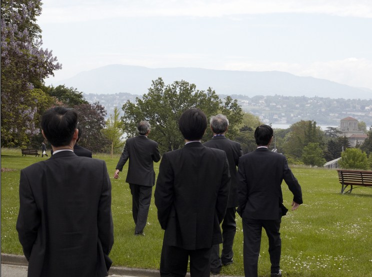 UN Asian delegation take a stroll in the park