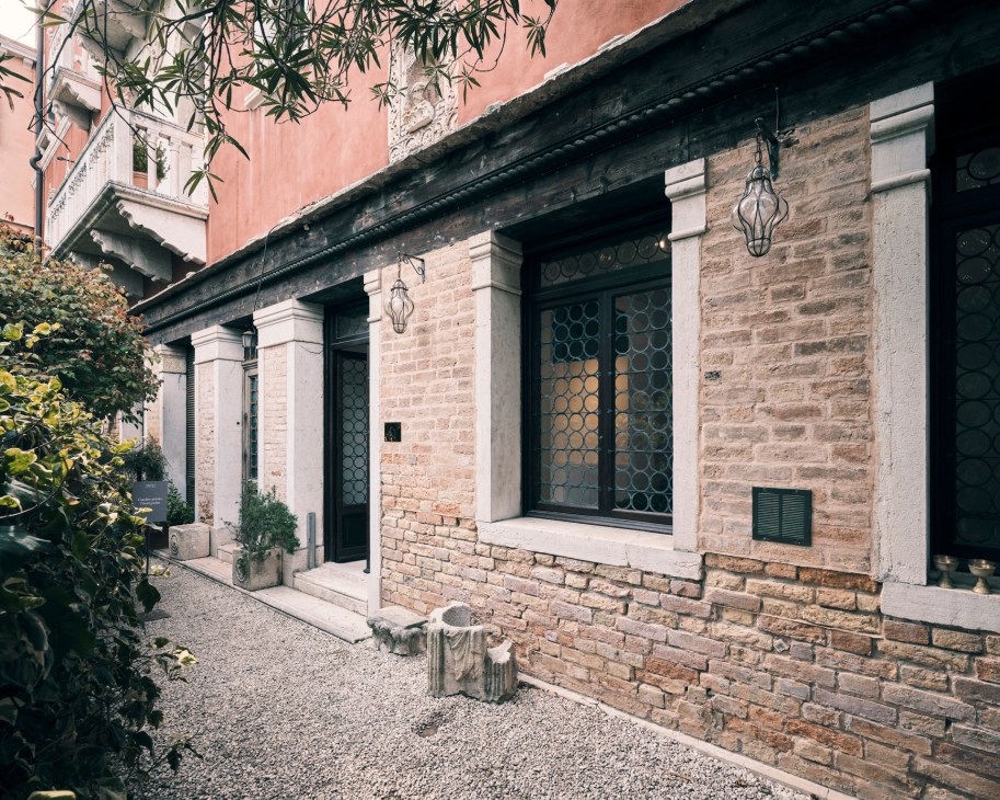 Historic palazzo exterior of in'ei gallery facing Venice's Grand Canal