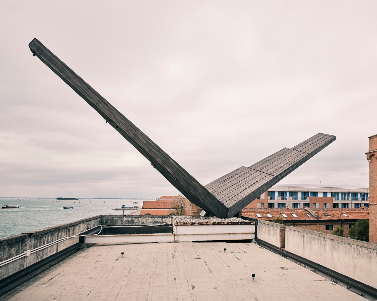 Massimo Scolari’s ‘Aliante’ installation, designed for the 1991 Venice Biennale