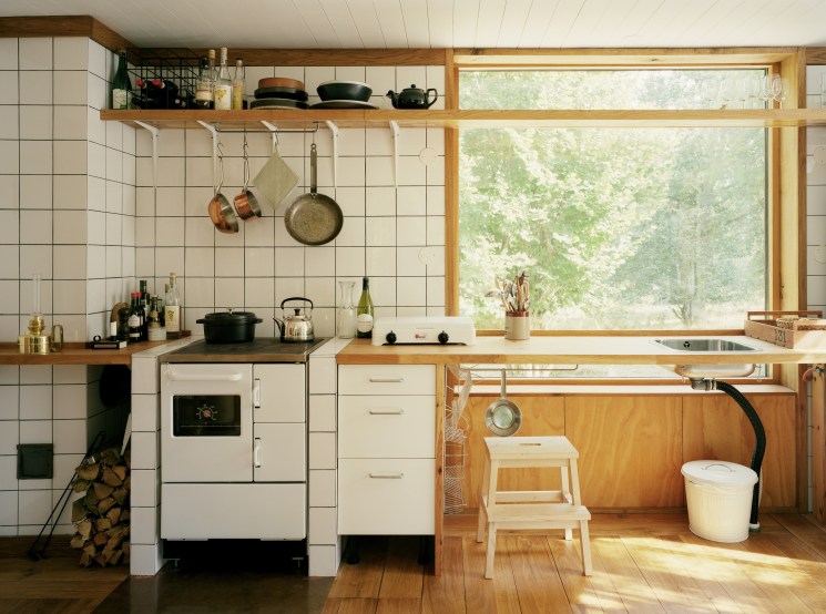 Ceramic tiles in the kitchen