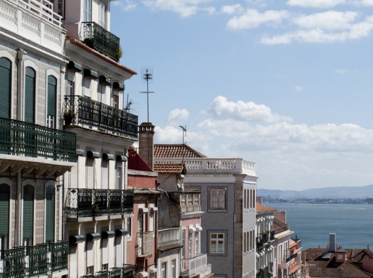 View of Rua dos Remédios à Lapa