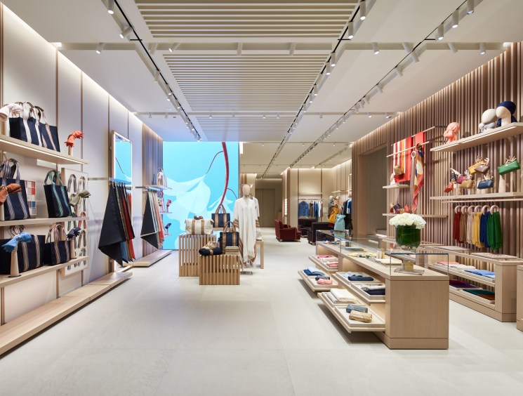 Fashion Briefing