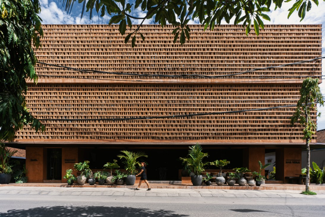 Façade of Further Hotel