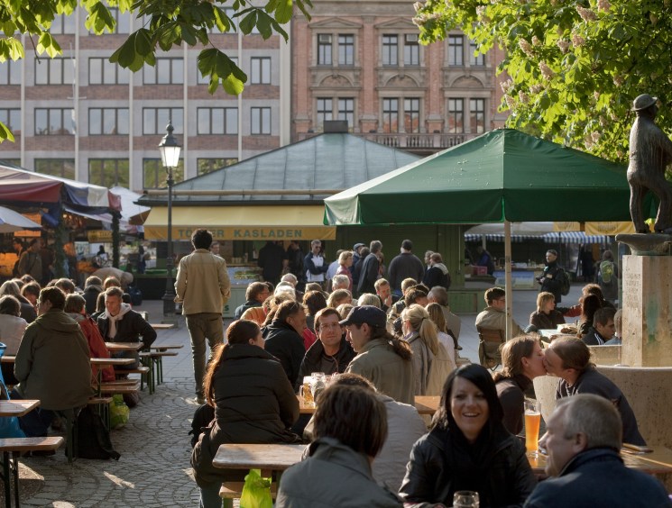 Beer garden in Viktualienmarkt