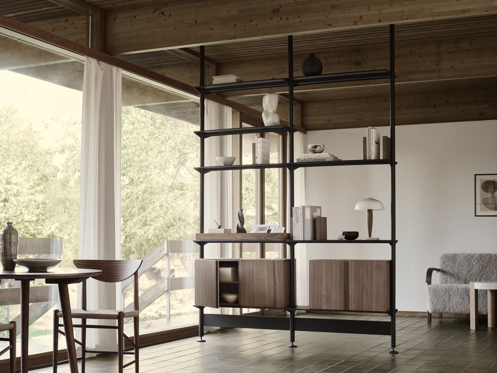 Pira G2 modular shelving system in walnut with lacquered steel shelves and aluminium poles