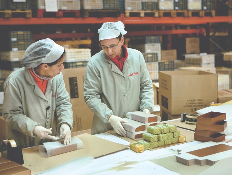 Staff handwrapping bars