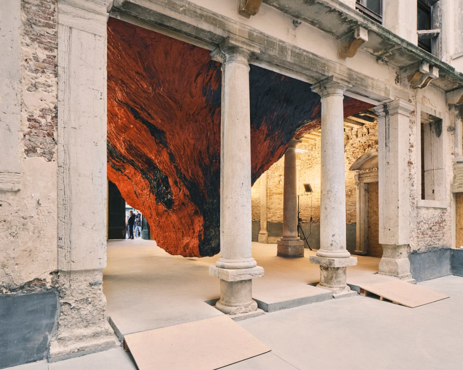 Anish Kapoor at Palazzo Manfrin