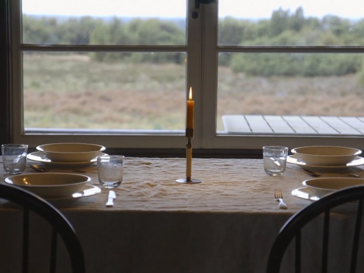 All around the table: hideaway in the Netherlands