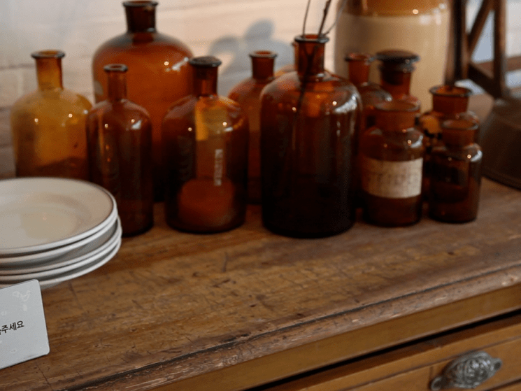 plates and glass bottles