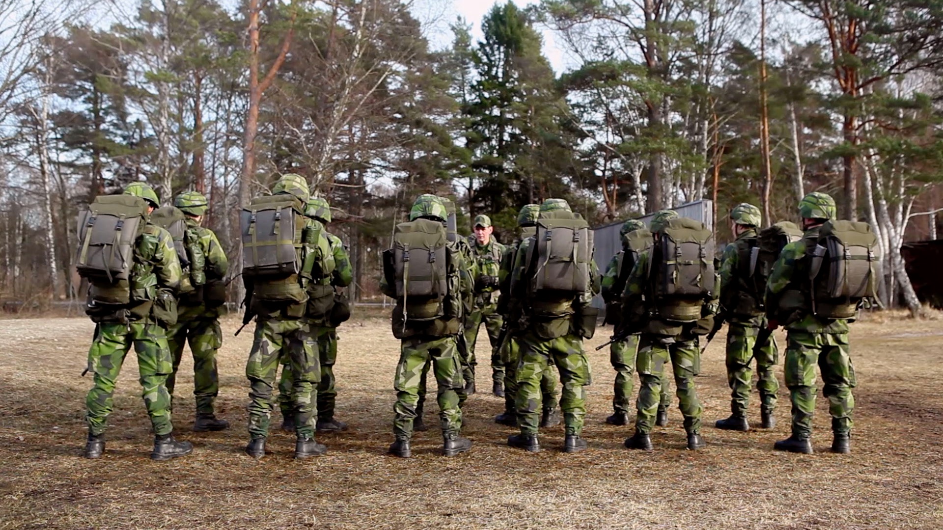 Soldiers of Swedish troops on a training.