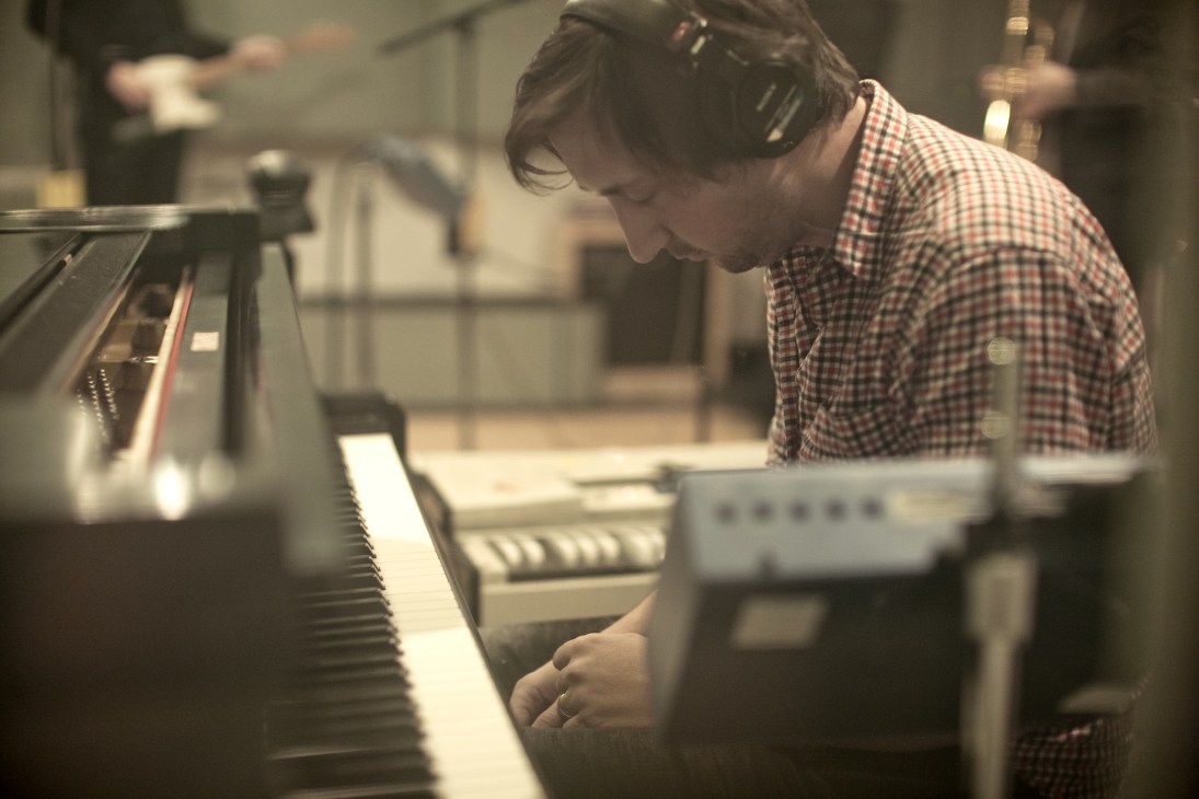 The Walkmen pianist Pete Bauer warming up at a keyboard in KCRW's studio.