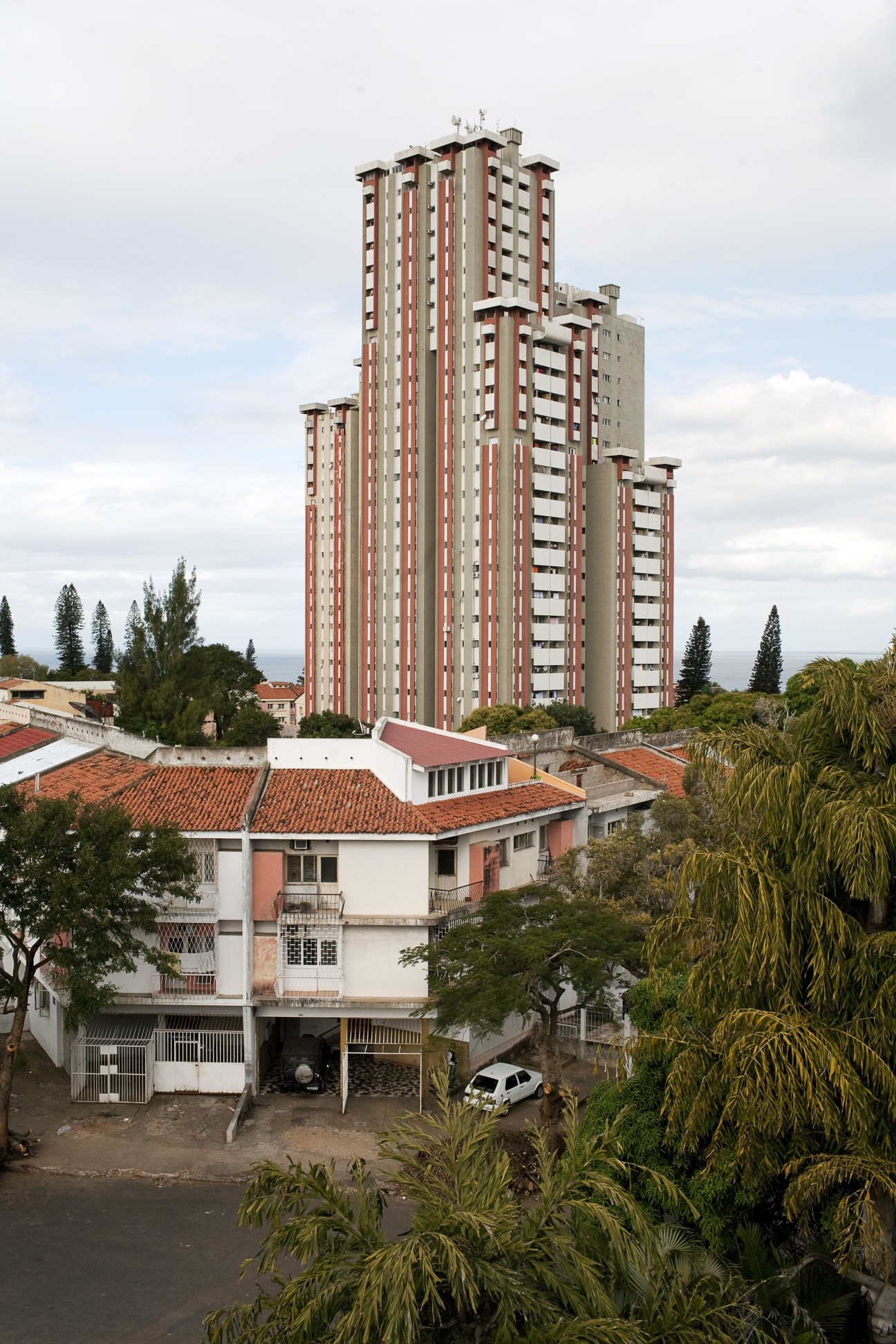 Torres Vermelhas apartment buildings from 1970 rise above low-rise residential structures in Maputo.