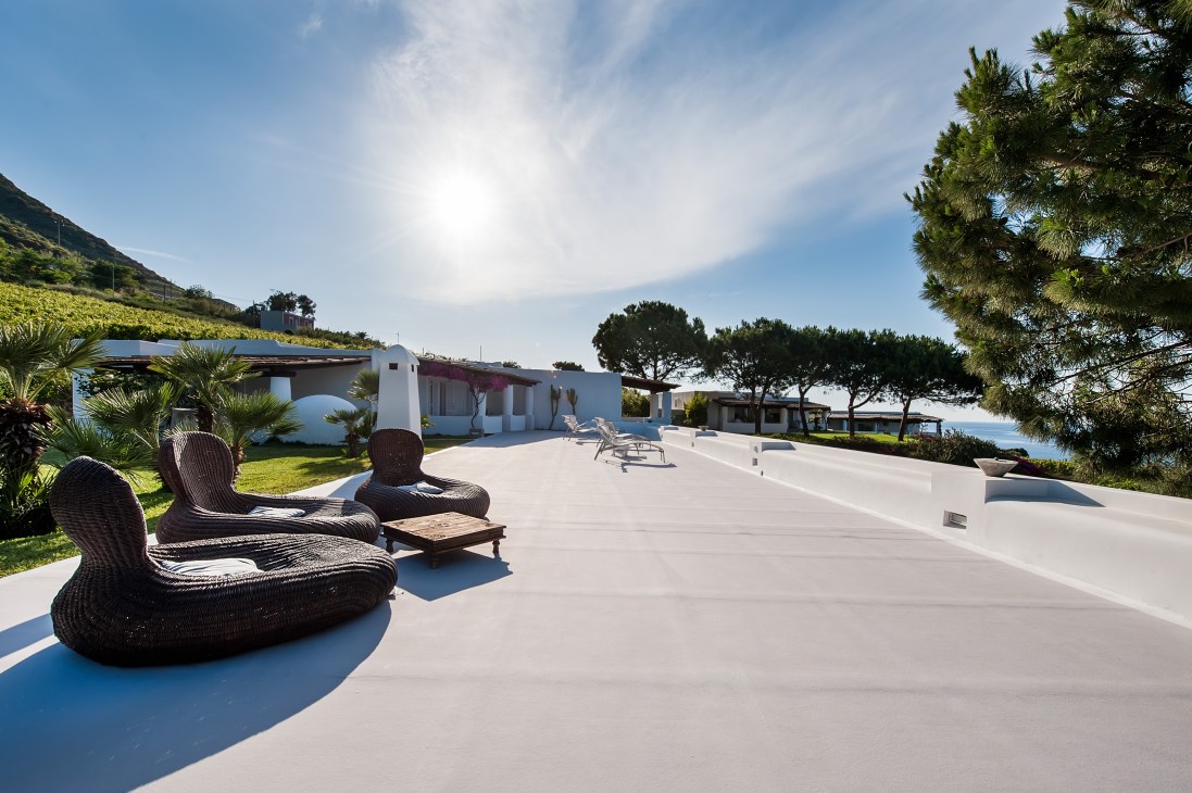 Modern white villa with contemporary furnishings and sea views overlooking the Gulf of Alassio.