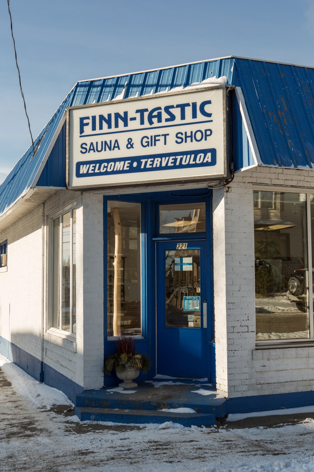 Finn-tastic Sauna & Gift Shop storefront with blue and white signage in Thunder Bay.