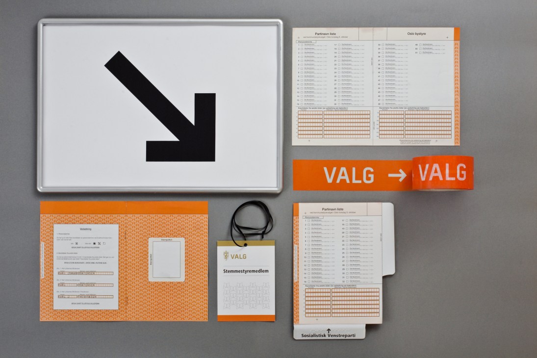 Norwegian election graphic design materials including signage, ballot papers, and directional markers in orange and white.